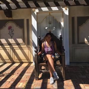 Meet your Posher, Aysia